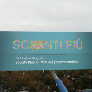 Outlet 
 Outlet in Zavattarello 
 Outlet Center